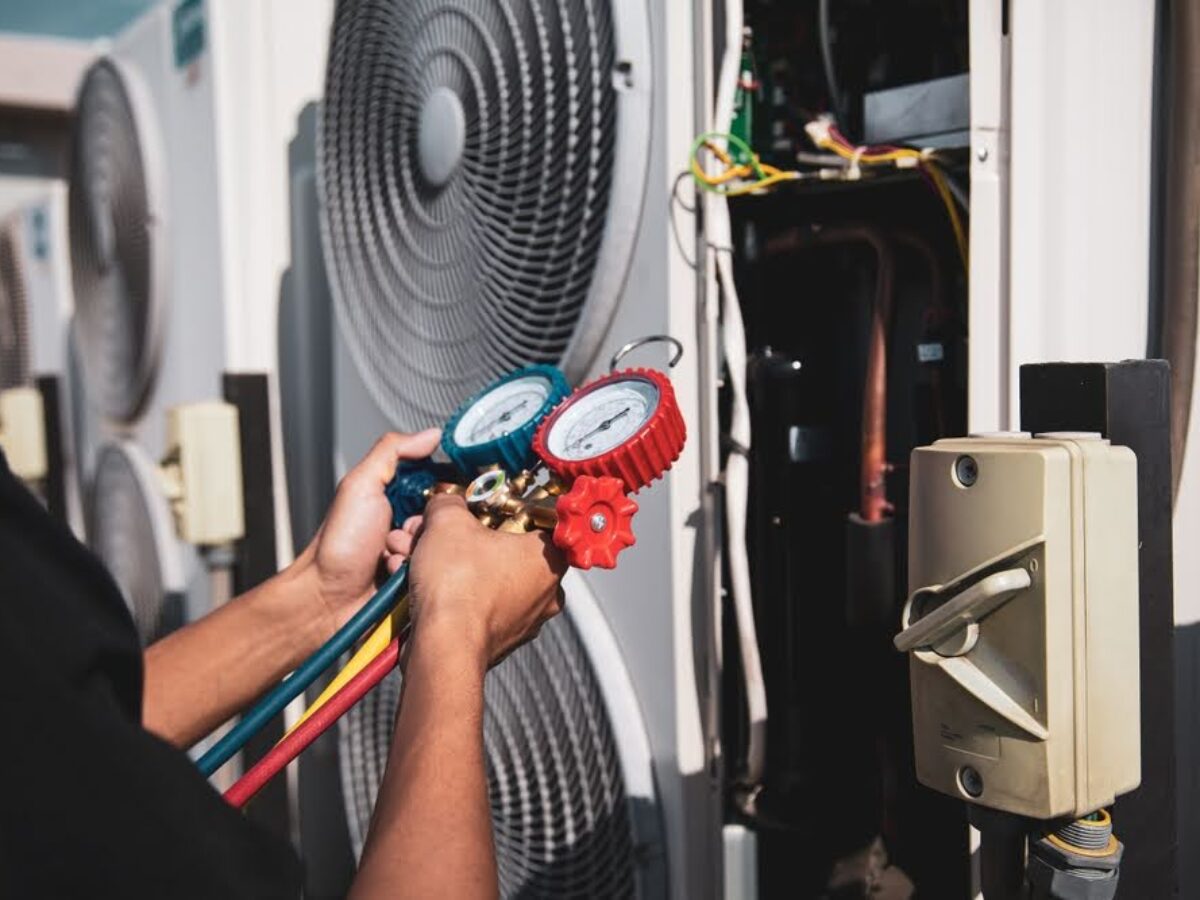 Why Expert HVAC Services Are Essential for Commercial Properties