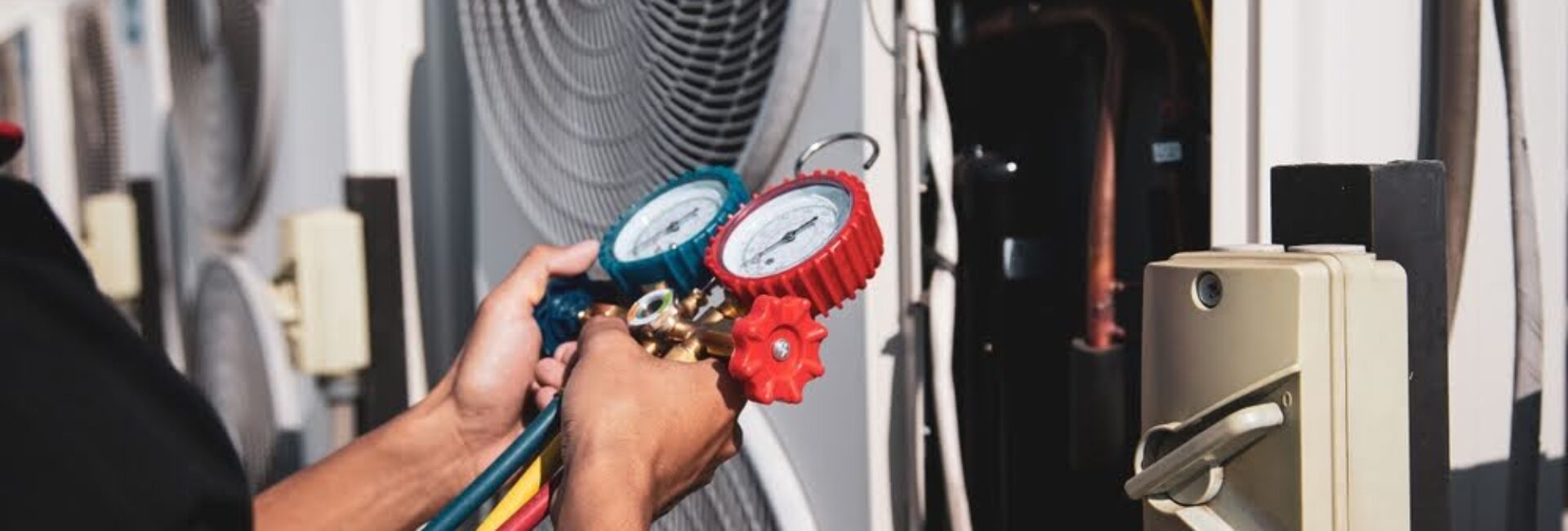 Why Expert HVAC Services Are Essential for Commercial Properties