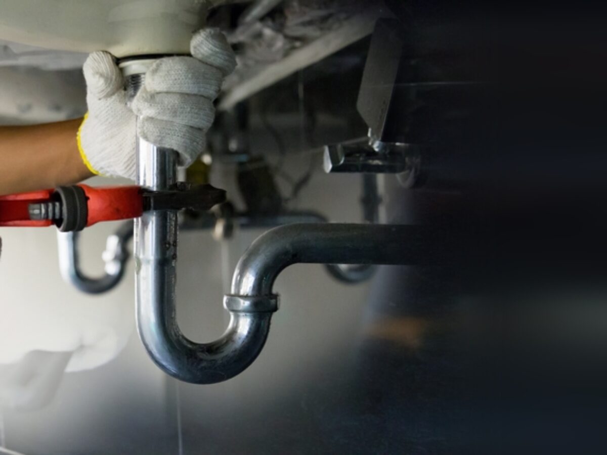 What to Do When You Need Emergency Plumbers